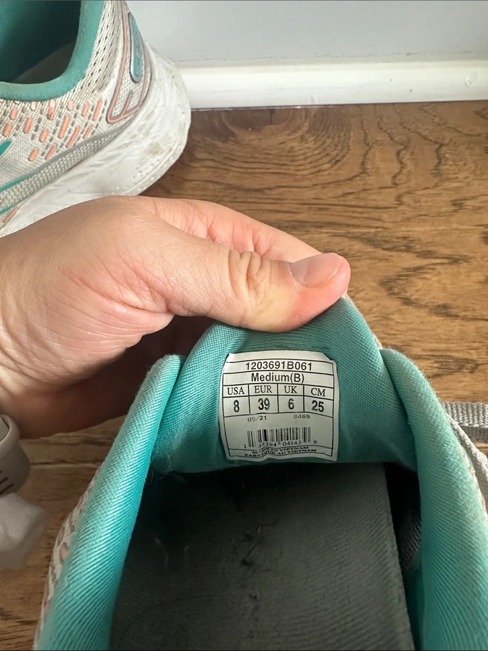 Brooks glycerin size